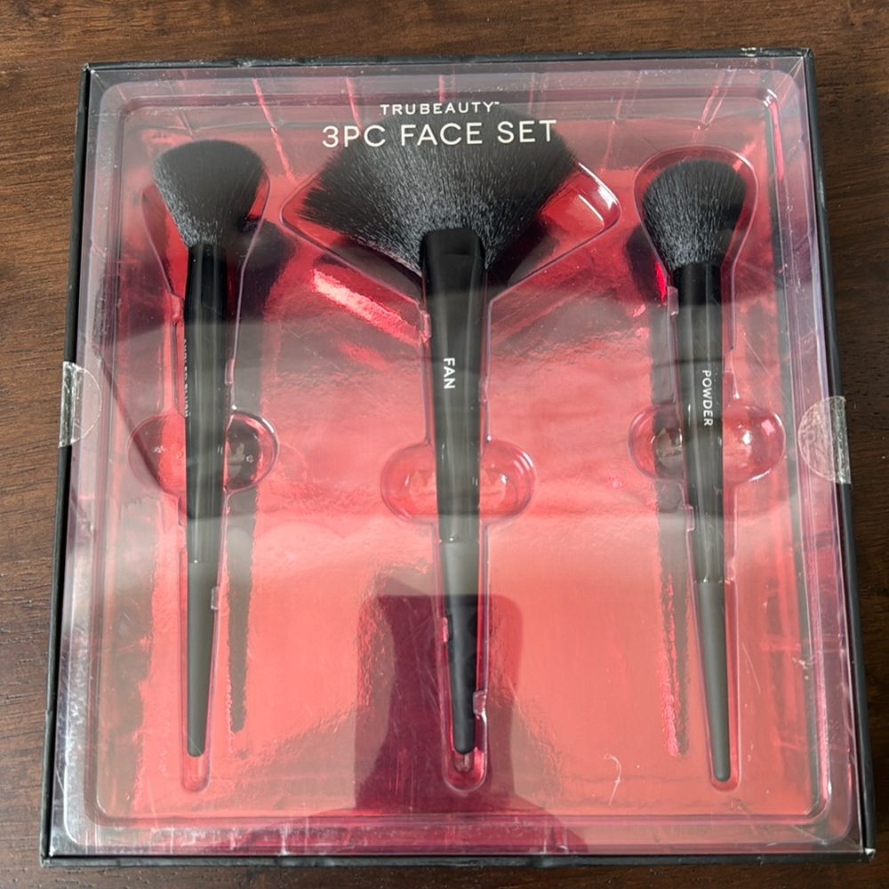 TRUBEAUTY 3PC FACE SET